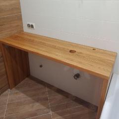 Столешница из цельноламельного дуба для ванной 1200х300х40 мм
